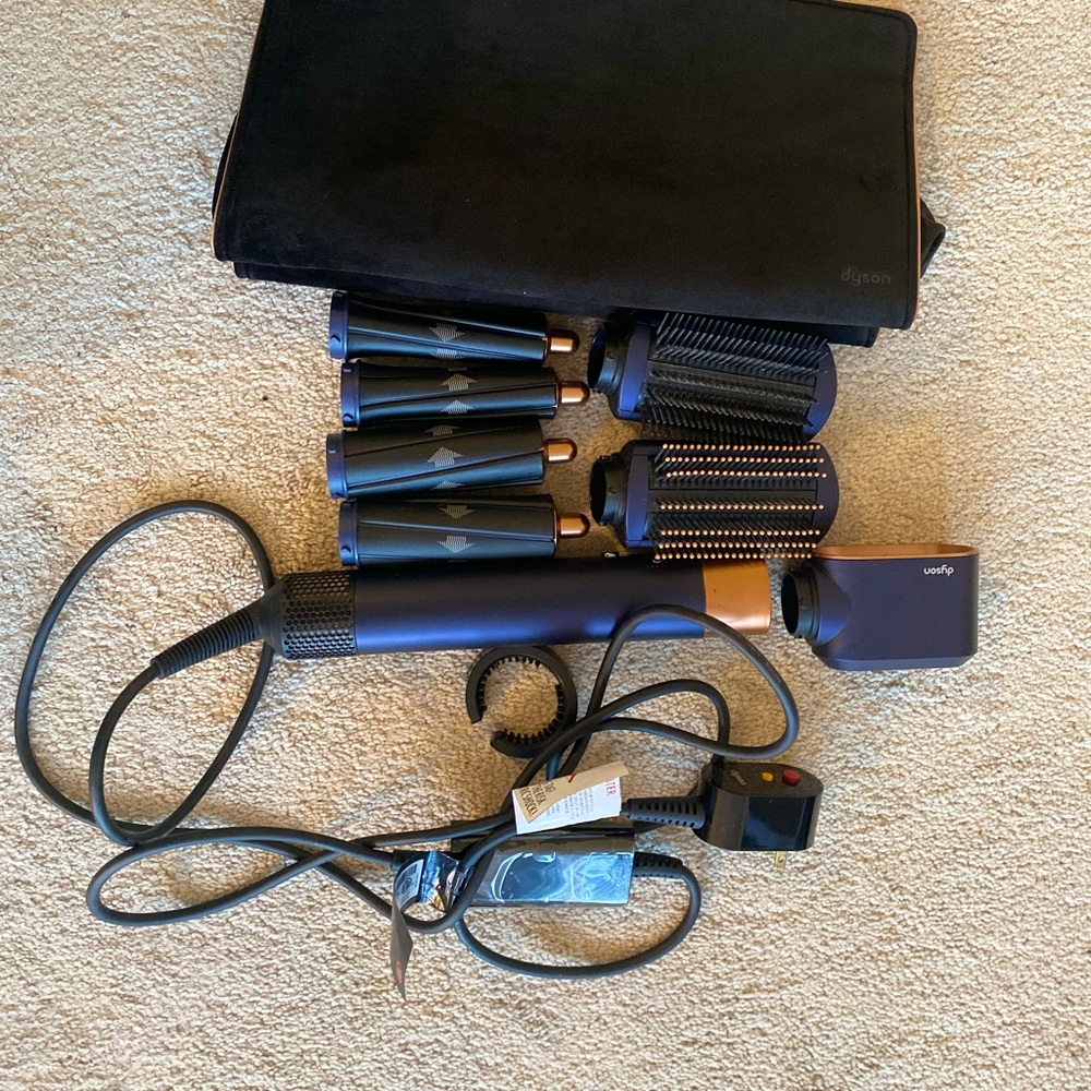 Dyson Airwrap Styler Complete